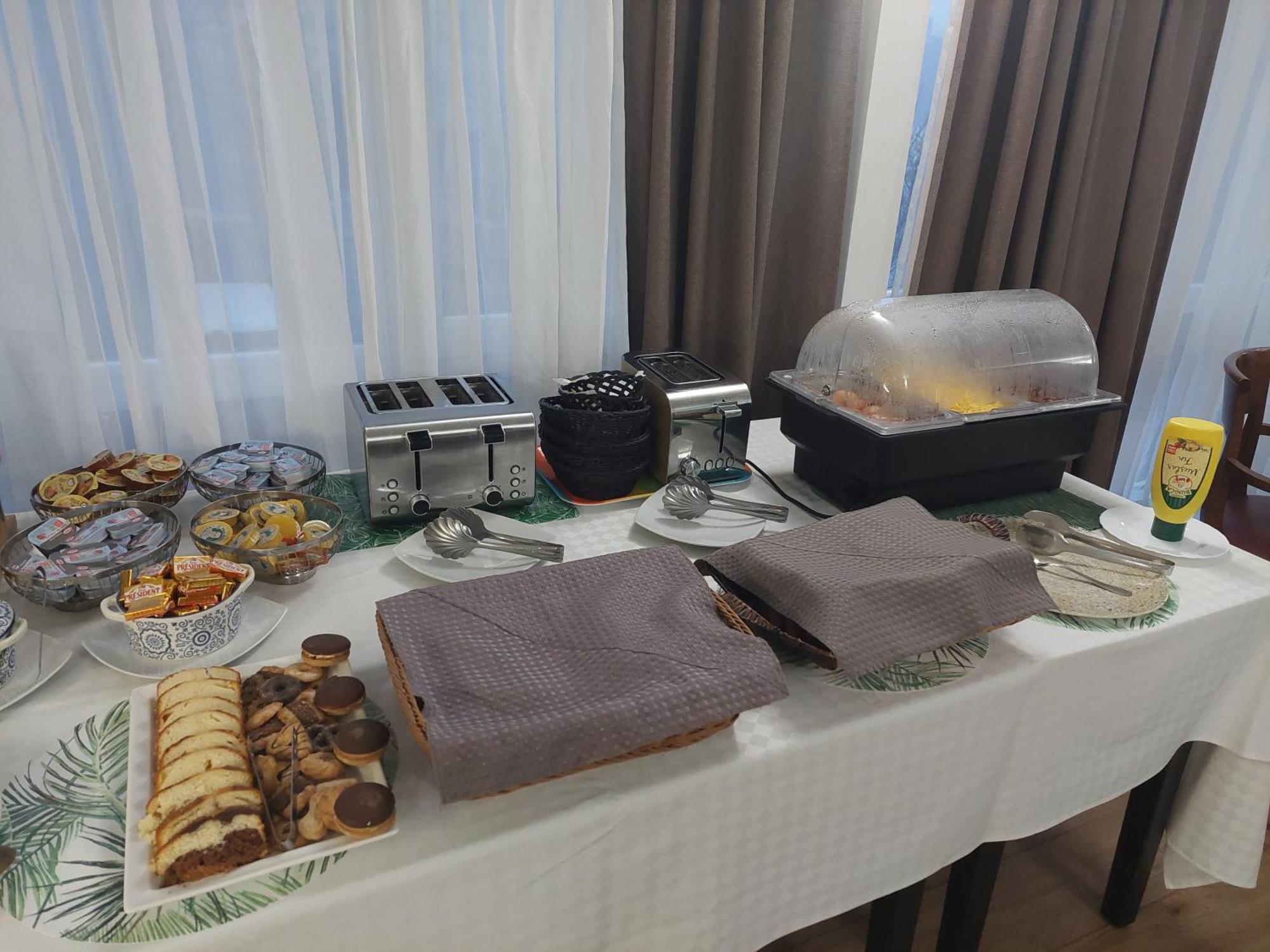 Hotel Pacific Timişoara Buitenkant foto